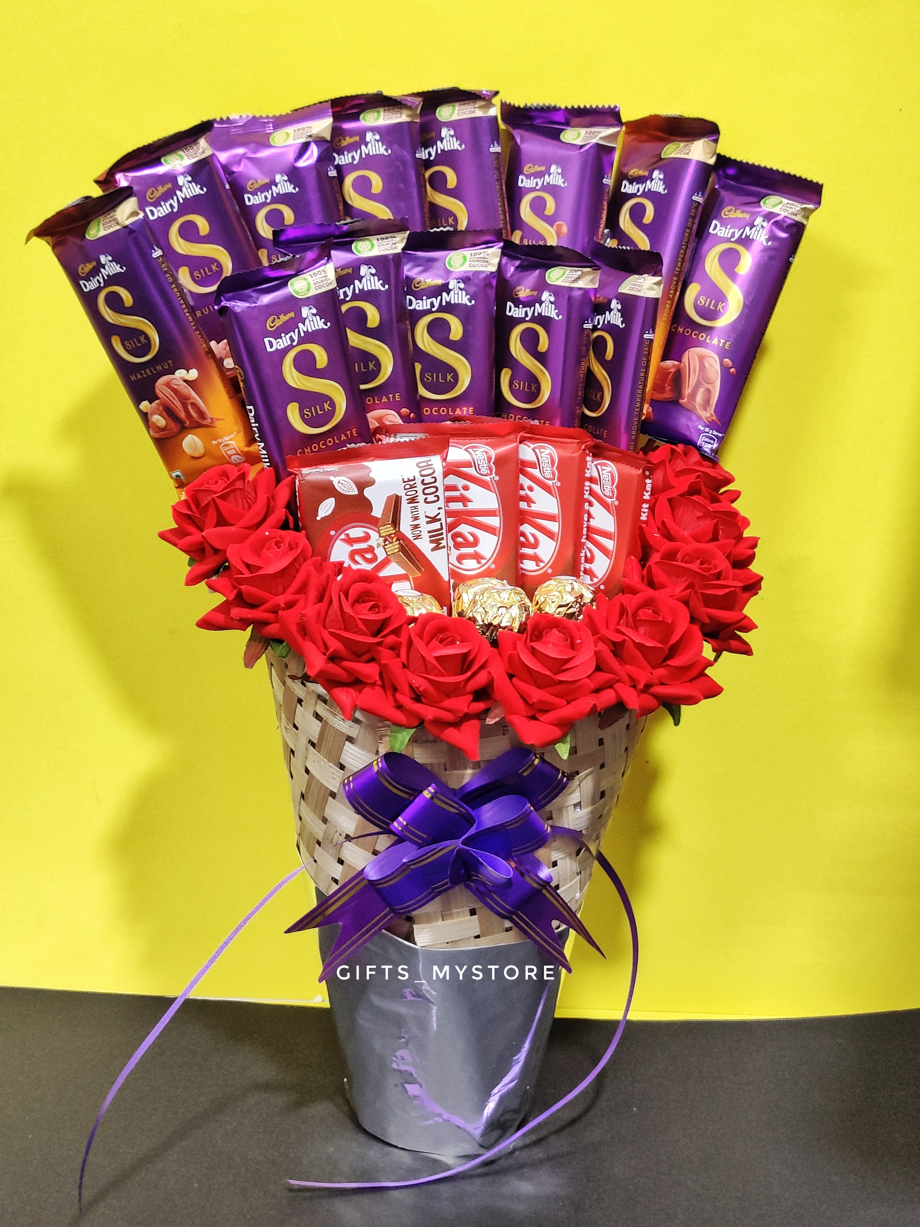 ROSES AND CHOCOLATE BOUQUET